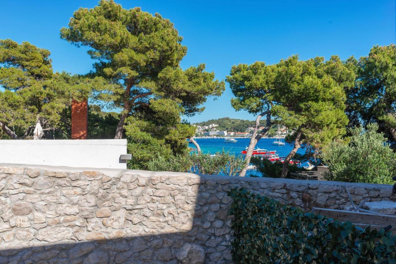 Beach Residences Caroline Хвар Экстерьер фото